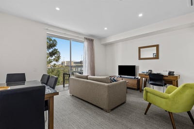 /international/au/405-40-playfield-street-chermside-qld-151161844/