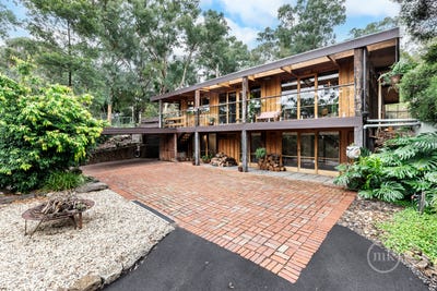 /international/au/103-ryans-road-eltham-north-vic-150903380/