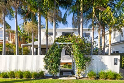 /international/au/13-grainger-avenue-north-curl-curl-nsw-151517648/