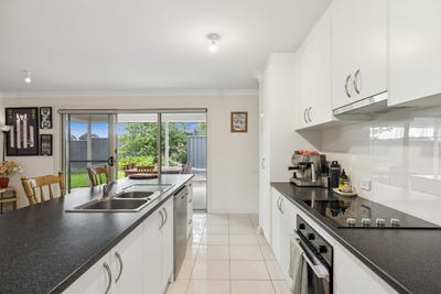 /international/au/38-bluestone-drive-mount-barker-sa-150875672/