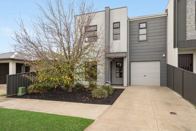 /international/au/46-sheffield-crescent-blair-athol-sa-151558800/