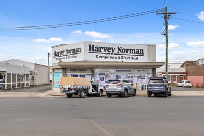 /international/au/49-patrick-street-dalby-qld-505269332/