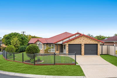 /international/au/2-glenlyn-street-wynnum-west-qld-148590656/?lang=en