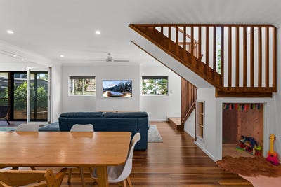 /international/au/119-selina-street-wynnum-qld-152405600/