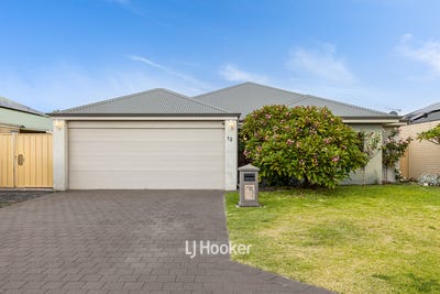 /international/au/13-edenhope-road-australind-wa-151310856/
