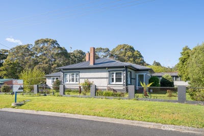 /international/au/10-back-cam-road-somerset-tas-152656480/