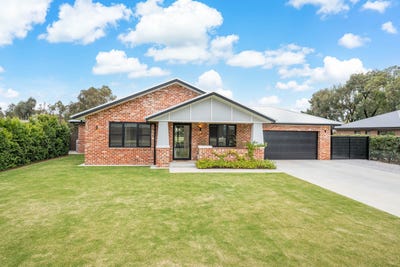 /international/au/29-north-street-tallygaroopna-vic-151371992/