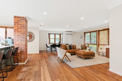 /international/au/23-durack-street-downer-act-151401736/