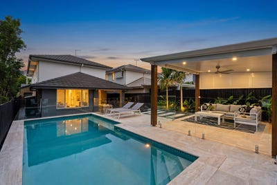 /international/au/32-kitchener-street-wynnum-qld-151450236/