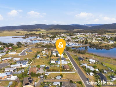 /international/au/12-boyle-street-triabunna-tas-204680704/