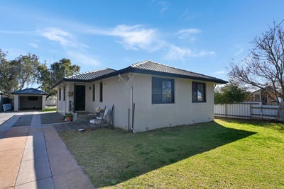 /international/au/320-knox-street-broken-hill-nsw-148660780/?lang=de