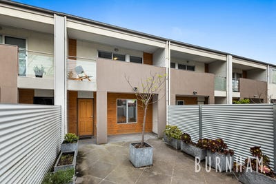 /international/au/4-92-ballarat-road-maidstone-vic-152629932/