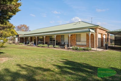 /international/au/114-rockley-road-perthville-nsw-700410956/