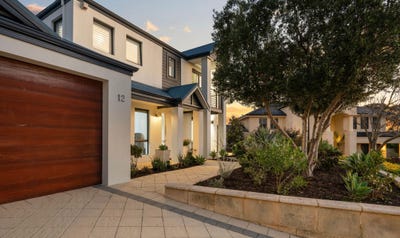 /international/au/12-reacher-place-ocean-reef-wa-152267752/