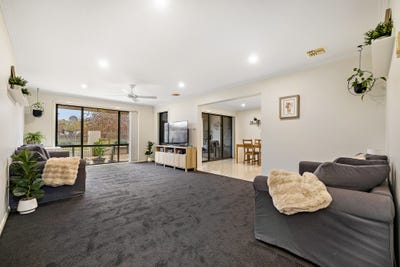 /international/au/17-14-burgoyne-street-bonython-act-151458668/