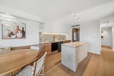 /international/au/4-33-pacific-drive-port-macquarie-nsw-151455424/