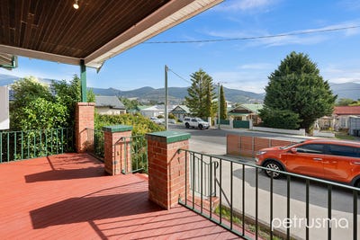 /international/au/13-11-arnold-street-glenorchy-tas-151032972/