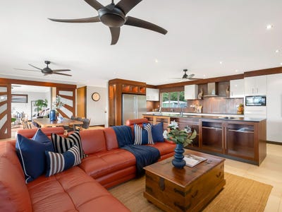 /international/au/69-sydney-street-bayview-heights-qld-151340488/