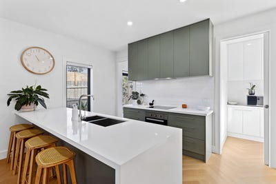 /international/au/2-27-pembroke-drive-somerville-vic-151187008/