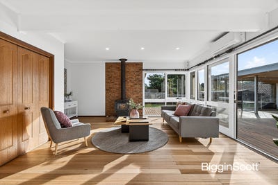 /international/au/11-westerfield-drive-notting-hill-vic-151094304/