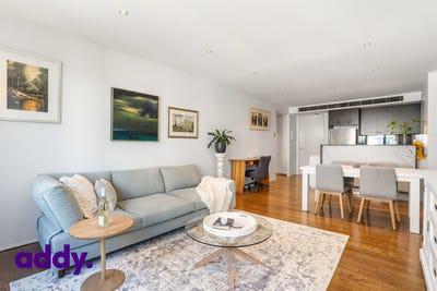 /international/au/16-7-sydney-avenue-barton-act-151047440/
