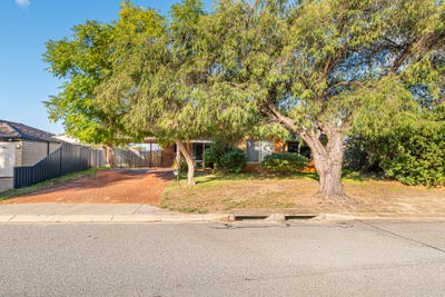 /international/au/11-brougham-crescent-orelia-wa-151117312/