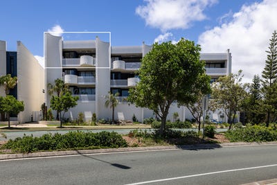 /international/au/27-6-barrel-street-bokarina-qld-151444540/