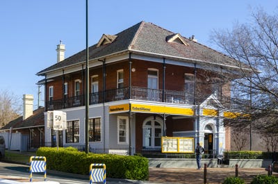 /international/au/2-station-street-quirindi-nsw-152187172/
