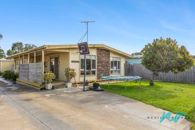 /international/au/1-2-edith-court-st-leonards-vic-148545652/