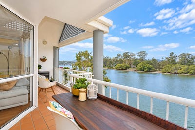 /international/au/39-56-70-guineas-creek-road-currumbin-waters-qld-152454788/