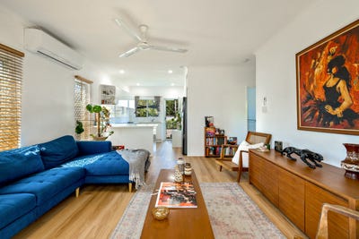 /international/au/7-401-409-mccoombe-street-mooroobool-qld-151526236/