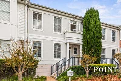 /international/au/18-breakfast-point-boulevard-breakfast-point-nsw-151321636/