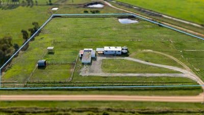 /international/au/91-cruse-road-cooma-vic-151536912/