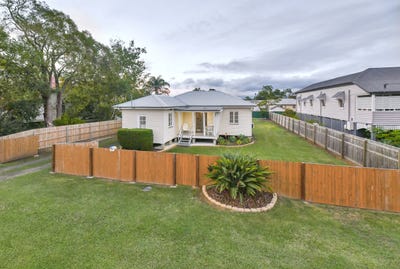 /international/au/10-joyce-street-east-ipswich-qld-151448116/