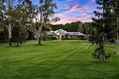 /international/au/15-warwick-lane-samford-valley-qld-151594364/