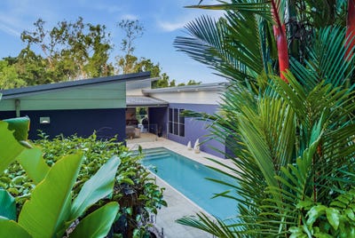 /international/au/25-flagship-drive-trinity-beach-qld-151241648/