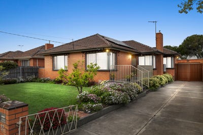 /international/au/22-cleary-court-clayton-south-vic-152560836/