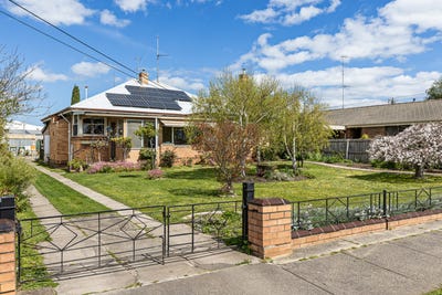 /international/au/4-bridge-street-sebastopol-vic-152573900/