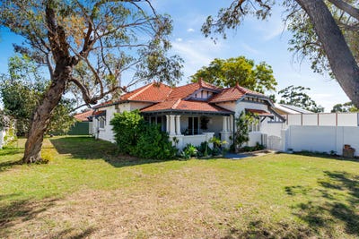 /international/au/79-carrington-street-palmyra-wa-151207800/