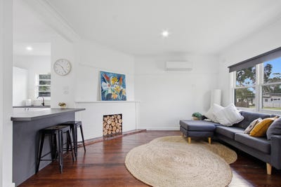 /international/au/71-knight-street-maffra-vic-151440048/