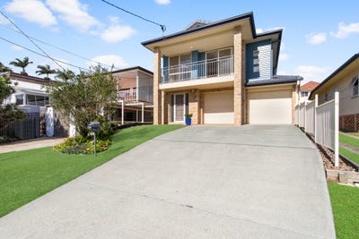 /international/au/29-mabel-street-margate-qld-151361780/