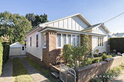 /international/au/18-dee-street-rutherford-nsw-150924092/