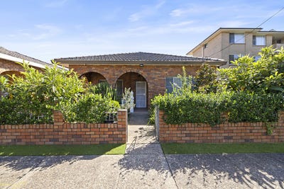 /international/au/44-minter-street-canterbury-nsw-150881356/