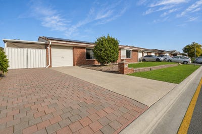 /international/au/3-traeger-court-woodcroft-sa-152336588/
