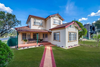 /international/au/25-lehn-rd-east-hills-nsw-151053584/