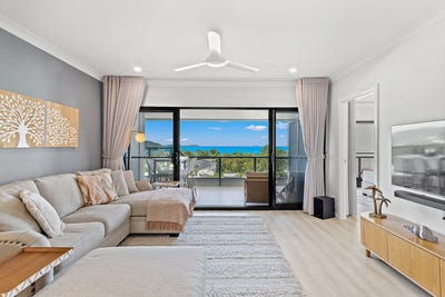/international/au/32-6-eshelby-drive-cannonvale-qld-151311868/