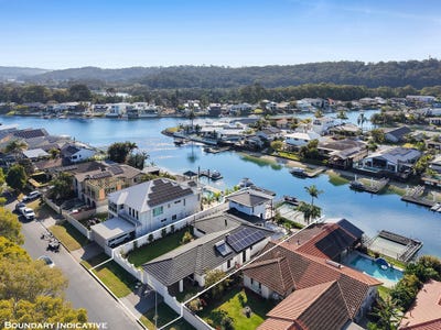 /international/au/64-melaleuca-drive-palm-beach-qld-152561744/