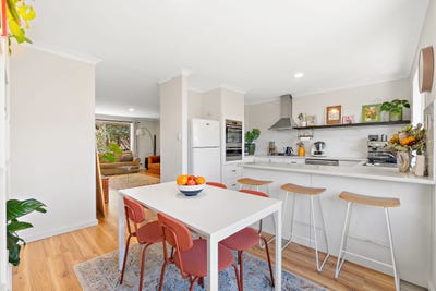 /international/au/8-1-3-stanbury-place-kardinya-wa-151651016/