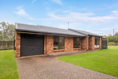 /international/au/2-hudson-street-dinmore-qld-151258780/