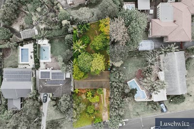 /international/au/1-yanilla-avenue-wahroonga-nsw-152589208/